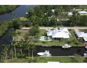 630 SW Harbor St, Stuart, FL 34997 photo 1