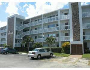 372 E Grantham, Deerfield Beach, FL 33442 photo 1