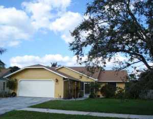 4203 SE Jacaranda St, Stuart, FL 34997 photo 1