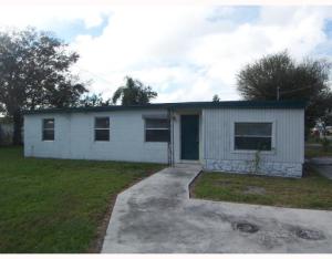 2901 Dunbar St, Fort Pierce, FL 34947 photo 1
