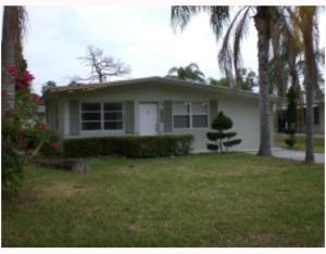 2921 SE Hawthorne St, Stuart, FL 34997 photo 1