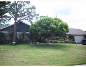 72 W Fairview Dr, Tequesta, FL 33469 photo 1