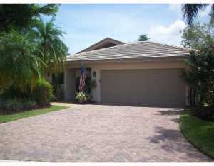 4770 Pine Tree Dr, Boynton Beach, FL 33436 photo 1