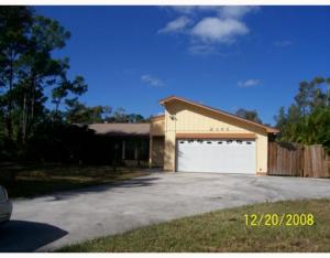 2143 SE Meadowbrook Rd, Stuart, FL 34997 photo 1