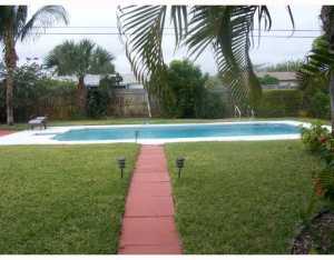 204 Circle E, Jupiter, FL 33458 photo 1