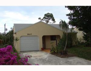 5807 Wilsie Dr, Stuart, FL 34997 photo 1