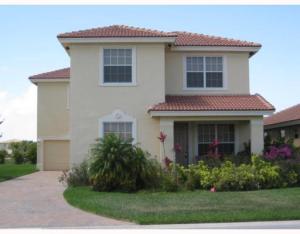 1135 SE Kirk St, Stuart, FL 34997 photo 1