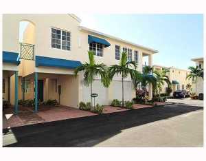 700 SE 2nd St, Pompano Beach, FL 33060 photo 1