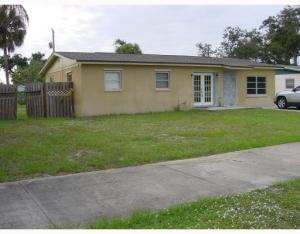 516 SE Dolphin Dr, Stuart, FL 34996 photo 1