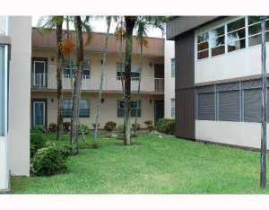 215 Normandy E, Delray Beach, FL 33484 photo 1