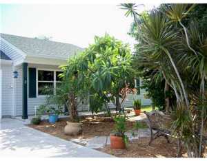 1076 SE 14th St, Stuart, FL 34996 photo 1
