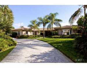 228 River Dr, Tequesta, FL 33469 photo 1