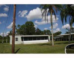 2175 SW University St, Stuart, FL 34997 photo 1