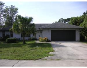 1609 SW College St, Stuart, FL 34997 photo 1
