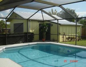 6520 SE Lake Circle Dr, Stuart, FL 34997 photo 1