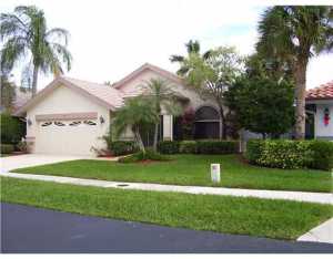 138 Executive Cir, Boynton Beach, FL 33436 photo 1