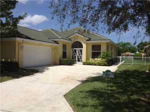 201 Hampton Pl, Jupiter, FL 33458 photo 1