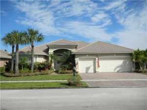3381 SE Suntree Pl, Stuart, FL 34997 photo 1