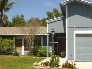 2245 SE Meadow Glen Ln, Stuart, FL 34997 photo 1