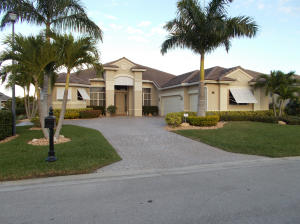 703 SW River Bend Cir, Stuart, FL 34997 photo 1