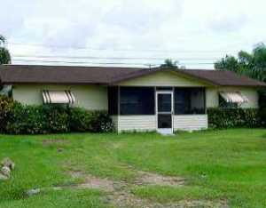 1919 SE Madison St, Stuart, FL 34997 photo 1