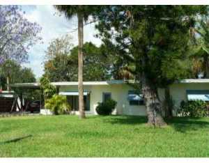 336 Oriole Ave, Stuart, FL 34996 photo 1
