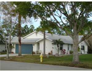 6840 SE Lillian Ct, Stuart, FL 34997 photo 1