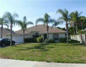 1124 E 7th St, Stuart, FL 34996 photo 1