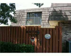 6474 SE Windsong Ln, Stuart, FL 34997 photo 1