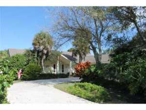 6261 SE Winged Foot Dr, Stuart, FL 34997 photo 1