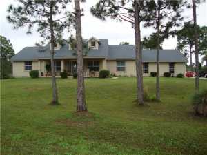 10903 SW Redwing Dr, Stuart, FL 34997 photo 1