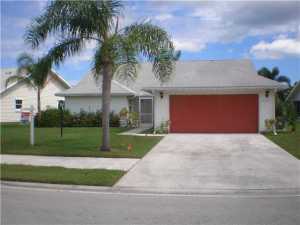 6911 SE Lillian Ct, Stuart, FL 34997 photo 1