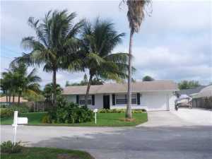 4561 SE Shady Ridge Ln, Stuart, FL 34997 photo 1