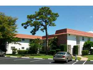 2600 SE Ocean Blvd #bb-4, Stuart, FL 34996 photo 1