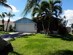 5939 SE Grafton Dr, Stuart, FL 34997 photo 1