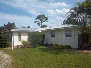 3414 SE Jefferson St, Stuart, FL 34997 photo 1