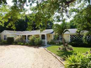 110 SE Balboa Ave, Stuart, FL 34994 photo 1