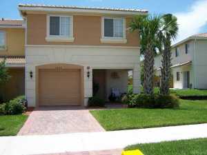 5473 SE Jennings Ln, Stuart, FL 34997 photo 1