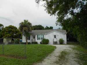 1205 SW Tropical Ter, Stuart, FL 34997 photo 1