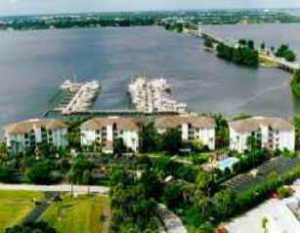 330 NEdgewater Dr #302, Stuart, FL 34996 photo 1
