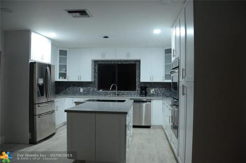 100 E Palm Dr, Margate, FL 33063 photo 1