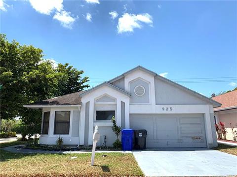 925 W Maple St, North Lauderdale, FL 33068 photo 1