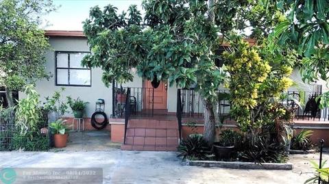 134 W 35th St, Hialeah, FL 33012 photo 1