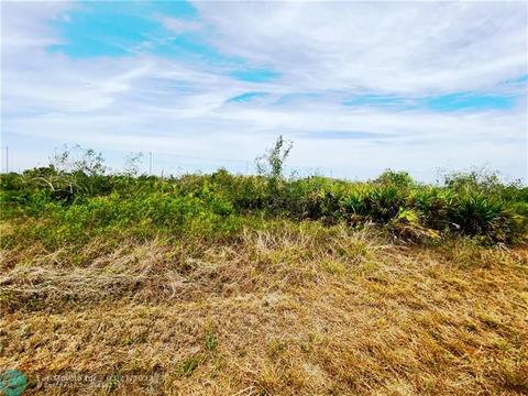 2910 67th St W, Other City - In The State Of Florida, FL 33971
