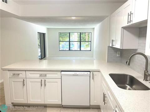 2307 S Cypress Bend Dr #207A, Pompano Beach, FL 33069