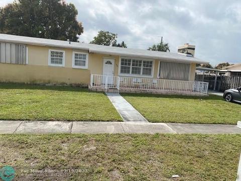 914 W 72nd St, Hialeah, FL 33014 photo 1