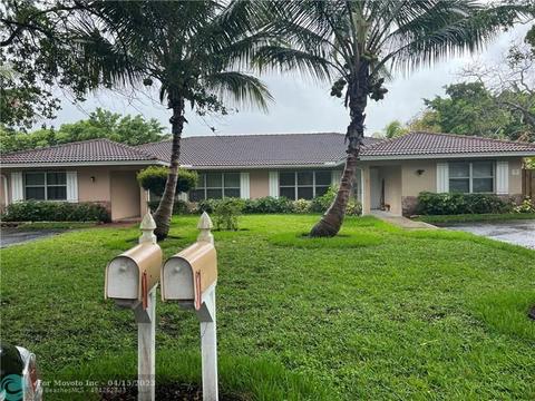 8304-8306 NW 35 St, Coral Springs, FL 33065