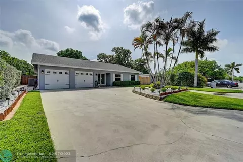 930 NE 24th Ave, Pompano Beach, FL 33062