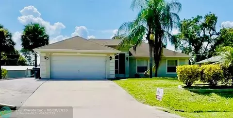 362 Columbus St, Sebastian, FL 32958