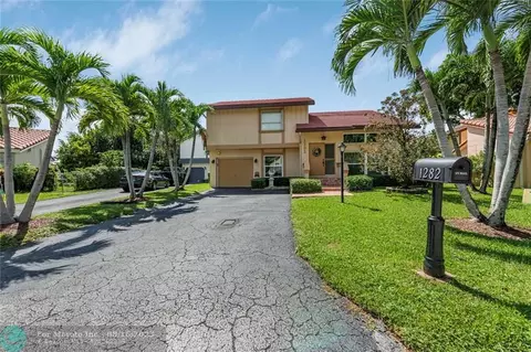 1282 NW 89th Dr, Coral Springs, FL 33071